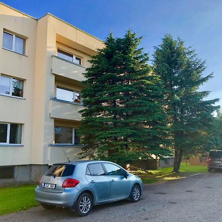 Wind Rose Apartment Kuressaare Exteriör bild