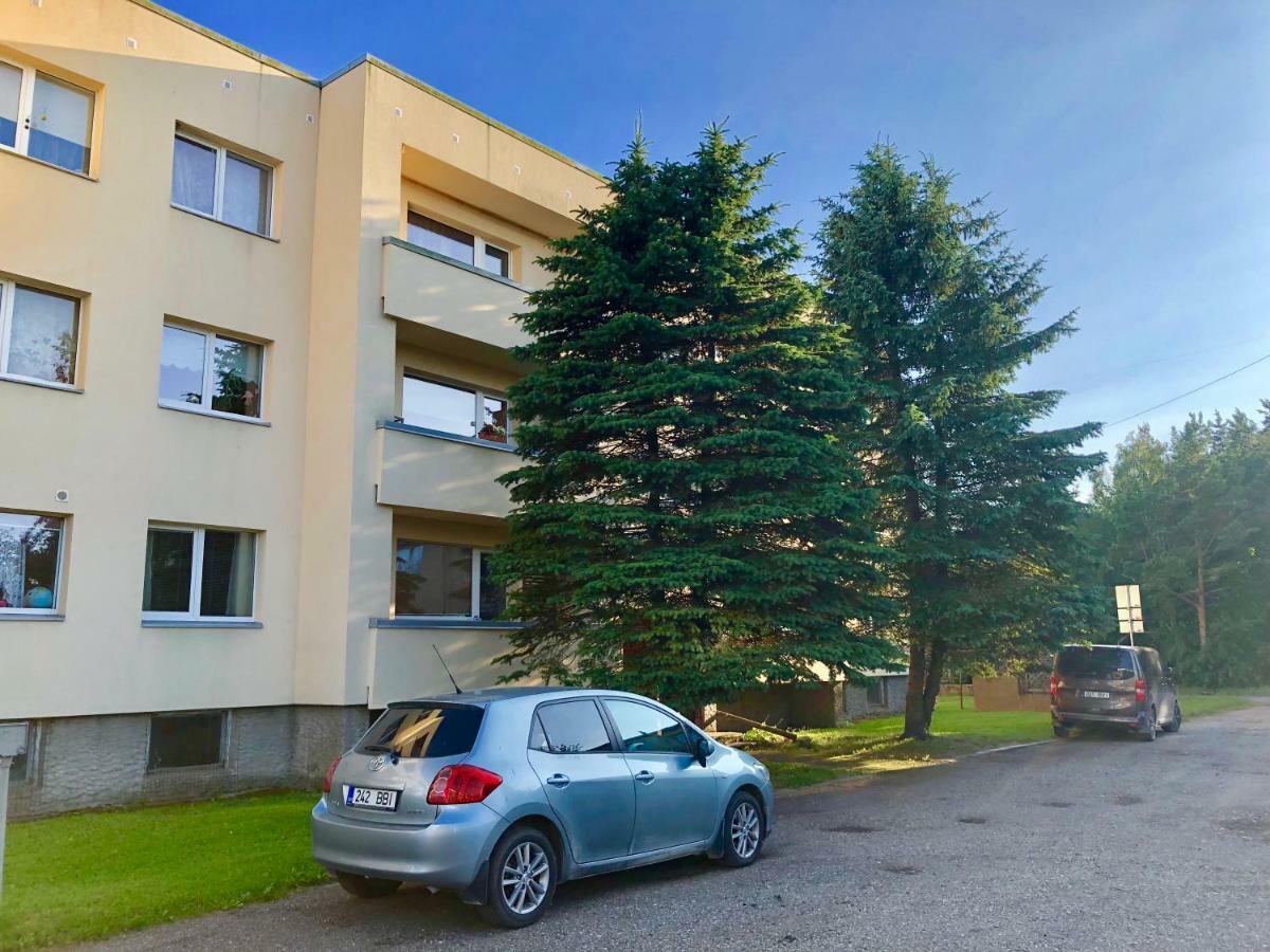 Wind Rose Apartment Kuressaare Exteriör bild